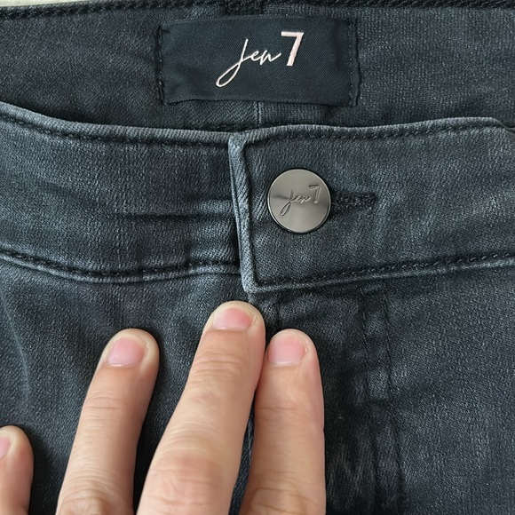 Jen7 by 7 for All Mankind Destroyed Step Hem Ankle Straight Leg Jean Size 16 - Picture 3 of 9